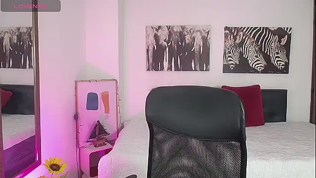 BarbaraGil1 online show from September 2025 01:21:01 PM