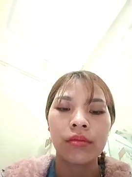 Ocnguyety online show from December 2025 01:11:01 AM