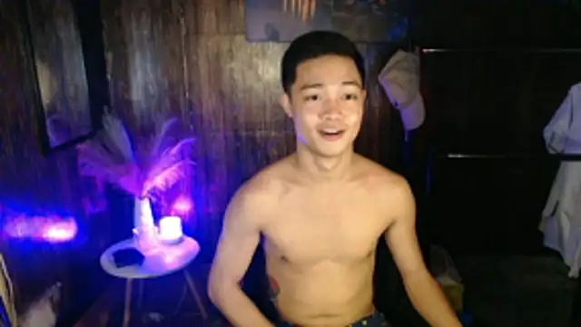 Snapshot of hotzachery chatting on December 2025 06:40:02 AM hotzachery online show from December 2025 06:40:02 AM