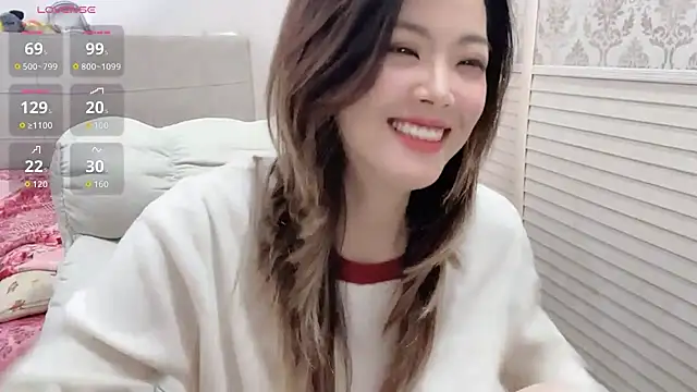 Snapshot of Holiland chatting on December 2025 12:58:02 PM Holiland online show from December 2025 12:58:02 PM