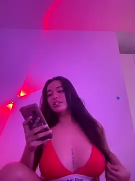 Snapshot of urasianlady chatting on October 2025 04:42:01 AM urasianlady online show from October 2025 04:42:01 AM