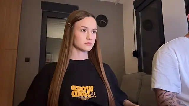 Snapshot of TenDouble chatting on September 2025 07:02:02 PM TenDouble online show from September 2025 07:02:02 PM