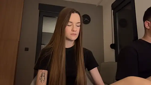 Snapshot of TenDouble chatting on September 2025 09:25:02 PM TenDouble online show from September 2025 09:25:02 PM