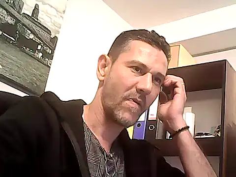 Snapshot of mastercharisma35 chatting on January 2026 02:43:02 PM mastercharisma35 online show from January 2026 02:43:02 PM