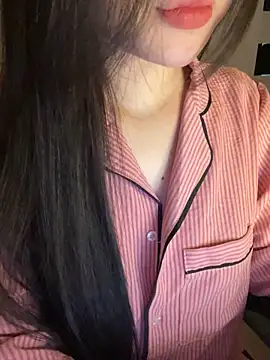 Snapshot of Nancy68 chatting on April 2026 03:33:02 AM Nancy68 online show from April 2026 03:33:02 AM