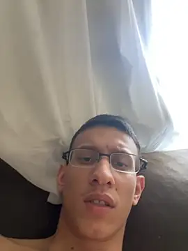 Snapshot of safadezanunes2 chatting on September 2025 03:45:01 PM safadezanunes2 online show from September 2025 03:45:01 PM