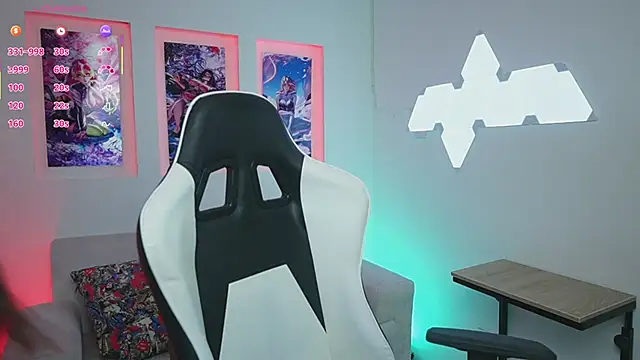 Snapshot of NicoleCrawft chatting on September 2025 07:35:01 PM NicoleCrawft online show from September 2025 07:35:01 PM