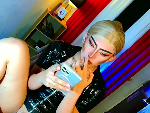 Snapshot of Queen_yasii_88 chatting on December 2025 03:29:01 PM Queen yasii 88 online show from December 2025 03:29:01 PM