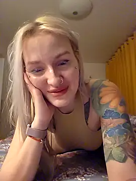 Snapshot of KateMonroe chatting on March 2026 08:58:02 PM KateMonroe online show from March 2026 08:58:02 PM