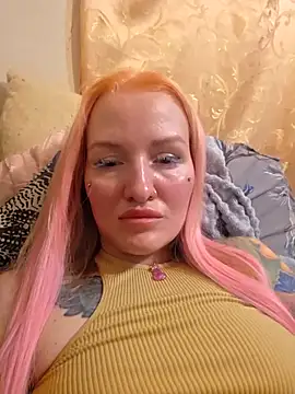 Snapshot of KateMonroe chatting on April 2026 08:03:01 PM KateMonroe online show from April 2026 08:03:01 PM
