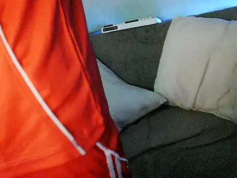 boyhigh1997 online show from October 2025 04:27:02 PM