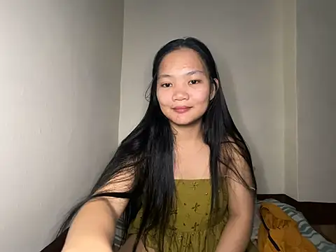 Snapshot of princess_janine chatting on July 2026 03:29:01 PM princess janine online show from July 2026 03:29:01 PM