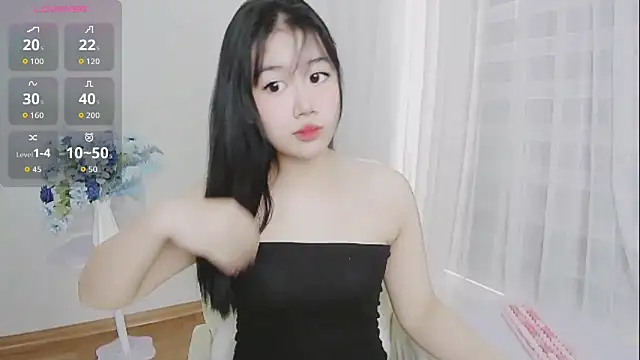 Snapshot of -Rose-Lucky- chatting on September 2025 01:17:01 AM -Rose-Lucky- online show from September 2025 01:17:01 AM