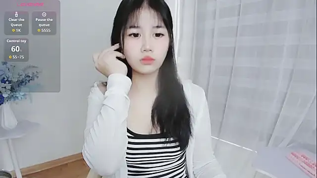 Snapshot of -Rose-Lucky- chatting on October 2025 01:22:01 AM -Rose-Lucky- online show from October 2025 01:22:01 AM