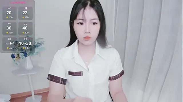 Snapshot of -Rose-Lucky- chatting on October 2025 01:25:02 AM -Rose-Lucky- online show from October 2025 01:25:02 AM