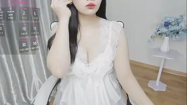 Snapshot of -Rose-Lucky- chatting on December 2025 01:24:01 AM -Rose-Lucky- online show from December 2025 01:24:01 AM