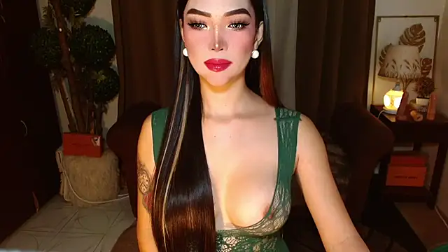 Snapshot of MouthWatering_Ayesha chatting on April 2026 11:43:02 PM MouthWatering Ayesha online show from April 2026 11:43:02 PM