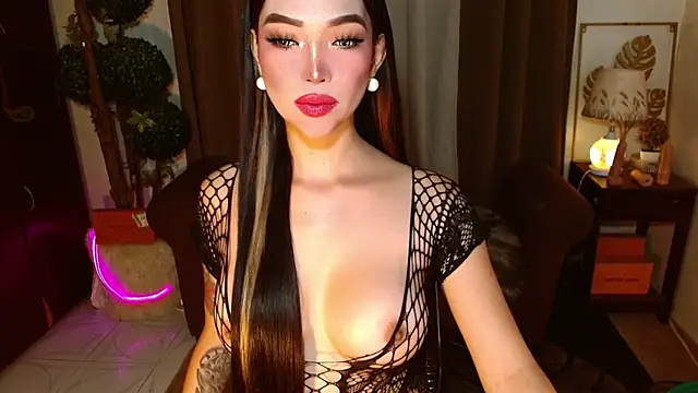 Snapshot of MouthWatering_Ayesha chatting on April 2026 01:41:02 AM MouthWatering Ayesha online show from April 2026 01:41:02 AM