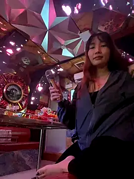 Ri210 online show from December 2025 04:31:02 AM