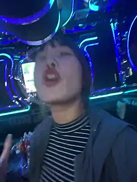 Ri210 online show from December 2025 04:02:02 PM