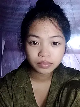 Thy00   online show from October 2025 03:27:01 PM