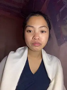 Thy00   online show from February 2026 06:28:02 AM