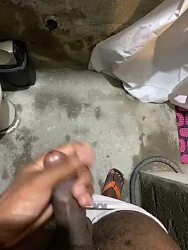 Snapshot of Preto_Diamamte chatting on November 2025 06:02:01 AM Preto Diamamte online show from November 2025 06:02:01 AM