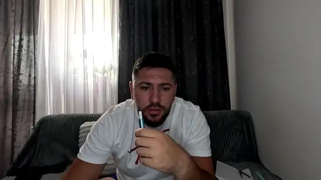 Gold Alpha Boy online show from September 2025 08:47:02 AM