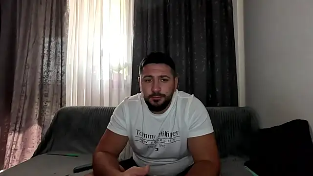 Gold Alpha Boy online show from September 2025 11:12:01 AM