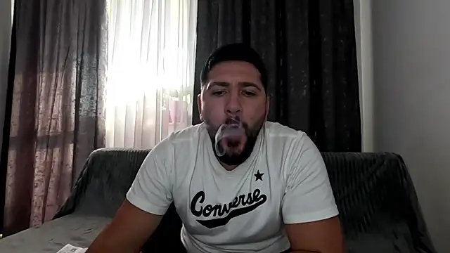 Gold Alpha Boy online show from October 2025 11:42:01 AM