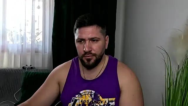 Gold Alpha Boy online show from April 2026 12:46:02 PM