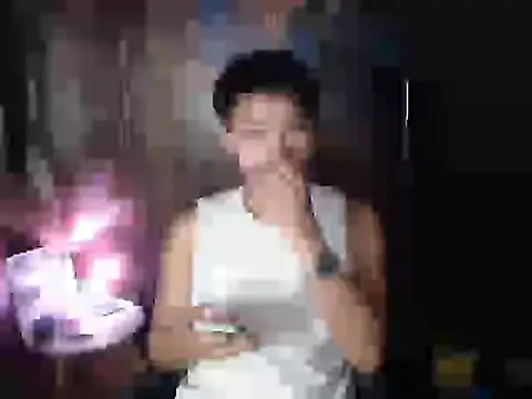 Helleron online show from November 2025 05:07:01 PM