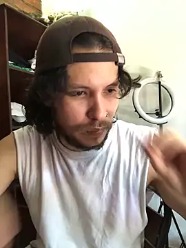 Luxx 14 online show from October 2025 07:57:02 PM