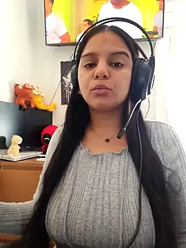 Snapshot of betzita chatting on April 2026 11:25:01 AM betzita online show from April 2026 11:25:01 AM