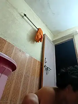 ISHANI-SINGH online show from October 2025 12:58:01 PM