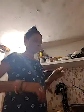 ISHANI-SINGH online show from October 2025 02:35:01 PM