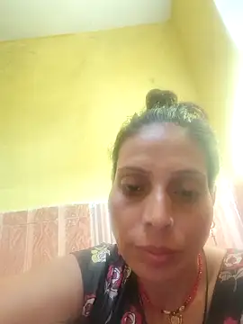 ISHANI-SINGH online show from April 2026 03:05:01 AM