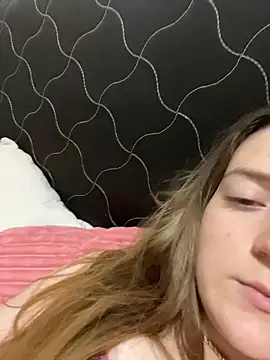 Snapshot of SafadaJS chatting on November 2025 05:17:02 AM SafadaJS online show from November 2025 05:17:02 AM