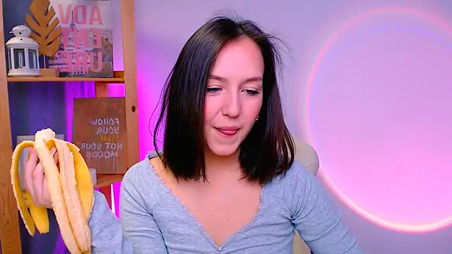 CindySparkl online show from November 2025 05:29:01 AM