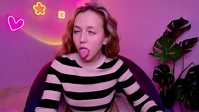 Snapshot of CindySparkl chatting on March 2026 03:30:02 AM CindySparkl online show from March 2026 03:30:02 AM