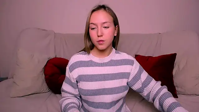 Snapshot of CindySparkl chatting on April 2026 05:34:01 AM CindySparkl online show from April 2026 05:34:01 AM