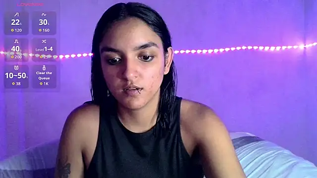 Snapshot of Ari_20_ chatting on April 2026 05:17:01 PM Ari 20 online show from April 2026 05:17:01 PM