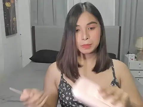 Snapshot of Naughty_Scarlet chatting on October 2025 03:46:02 PM Naughty Scarlet online show from October 2025 03:46:02 PM