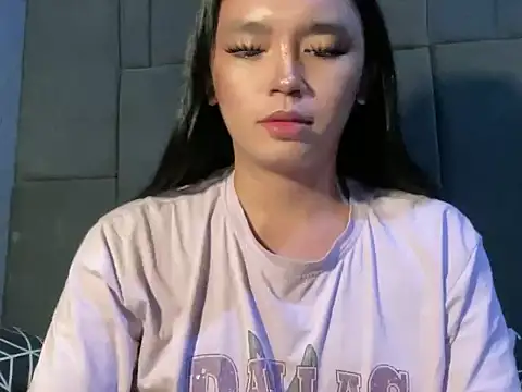 Snapshot of Claudia_Johnson chatting on November 2025 06:29:01 PM Claudia Johnson online show from November 2025 06:29:01 PM