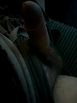 Snapshot of Beast2390@xh chatting on November 2025 10:41:02 PM Beast2390xh online show from November 2025 10:41:02 PM