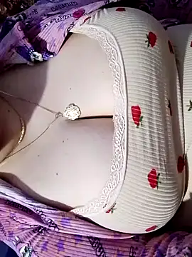 Hnonasix89 online show from April 2026 12:41:01 AM