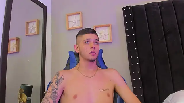 Mathewboy1 online show from December 2025 07:12:02 PM