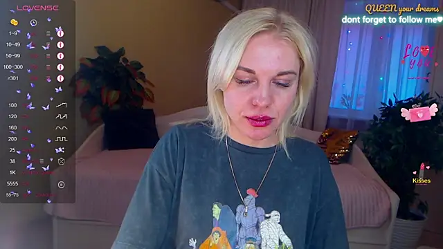 LiSinDoll online show from March 2026 07:14:02 AM