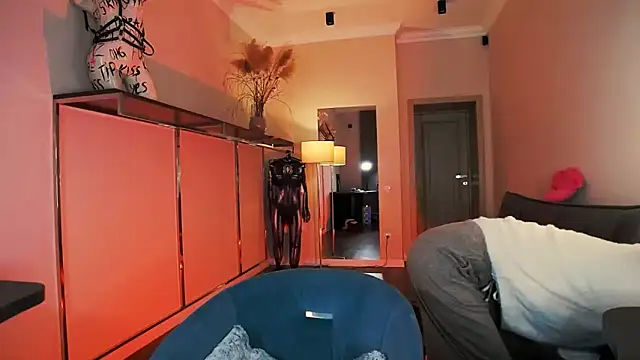 Snapshot of MariGven chatting on November 2025 01:44:02 PM MariGven online show from November 2025 01:44:02 PM