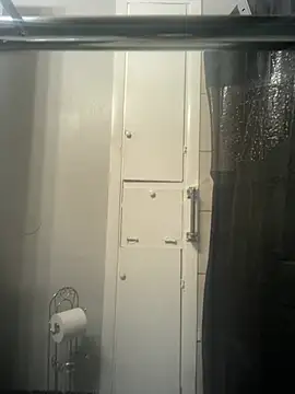 Snapshot of Moneyman5ive chatting on August 2026 04:10:02 PM Moneyman5ive online show from August 2026 04:10:02 PM